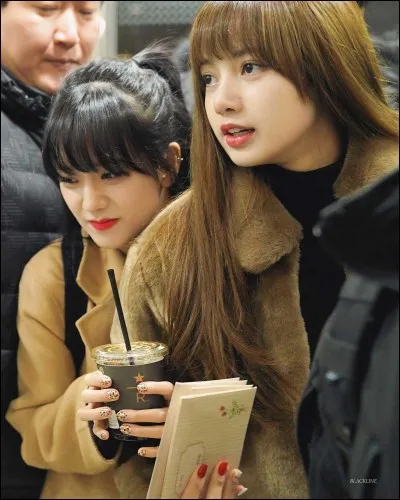 Qui sont-elles de gauche à droite ?