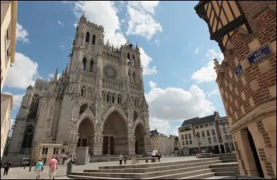 Quelles sont les sous-préfectures de la Somme ?