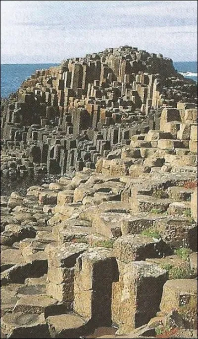 Dans quel pays peut-on voir "la Chaussée des Géants" ?