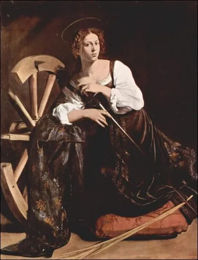 Cette sainte chrétienne, vierge et martyre, née à la fin du IIIe siècle, est souvent représentée avec une roue et une épée.