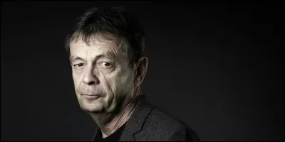 Quel écrivain remporte le prix en 2013 ?