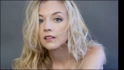Emily Kinney a joué dans ...