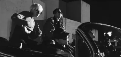 Qui chante "Really Really"?