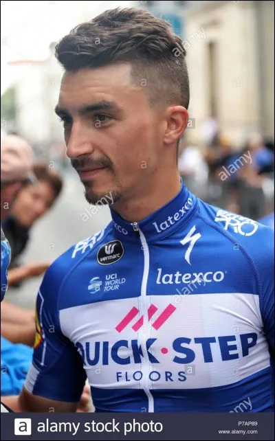De quelle ville est originaire Julian Alaphilippe ?