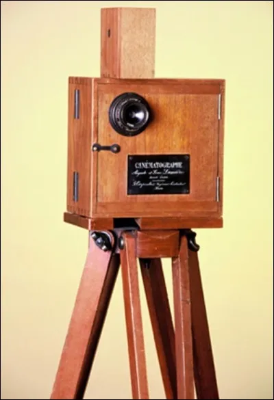 Qui a invent&eacute; le cin&eacute;matographe ?