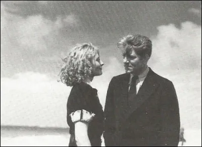 Dans "Remorque" de Jean Grémillon, quelle actrice joue au côté de Michèle Morgan et Jean Gabin ?