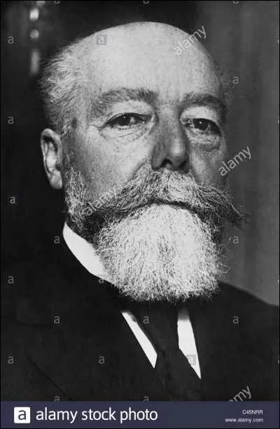 Quel président français est assassiné par un émigré russe, Paul Gorgulovle 7 mai 1932 à Paris ?