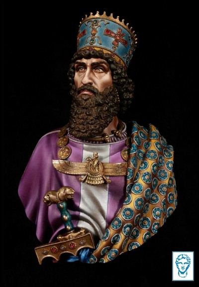 Quel roi perse est assassiné en - 465 dans un complot dirigé par son ministre Artaban ?