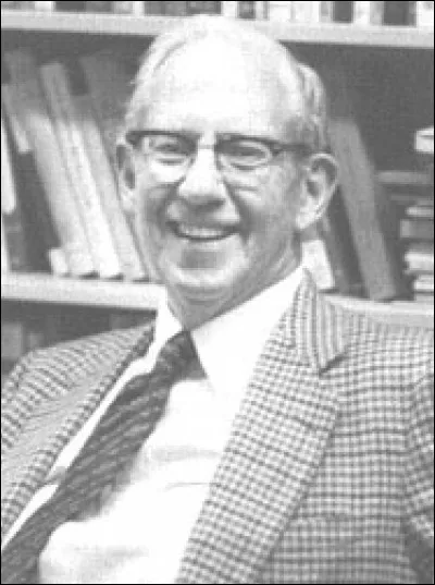 Qui a écrit le livre "The Intellectual and the marketplace" ?