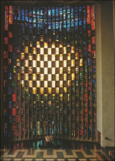 Dans quelle cathédrale peut-on admirer ces vitraux ?