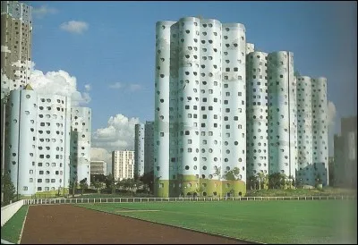 Quel nom porte ce quartier de Nanterre ?