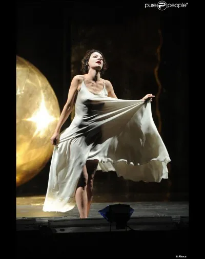 "Le Soulier de satin" est une pi&egrave;ce de th&eacute;&acirc;tre de Paul Claudel.