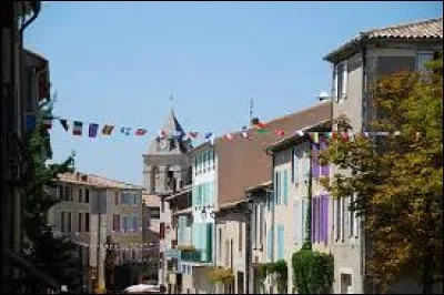 Je vous propose une balade en région P.A.C.A., à Sault. Village bâti en hémicycle, à l'Est du Mont Ventoux et dans l'arrondissement de Carpentras, il se situe dans le département ...