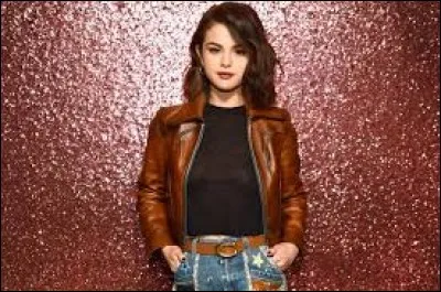 Selena Gomez a joué dans une série de Disney Channel.