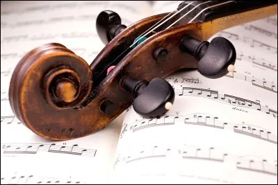 Quel type de chant, dont le nom provient de celui d'un pape, n'a pas d'armure spécifique mais un ensemble de huit modes ?