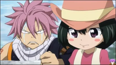 Natsu doit garder Asuka. 
Ils font alors un concours de tir. 
Asuka gagne en premier. 

Que doit faire Natsu pour la récompenser ?