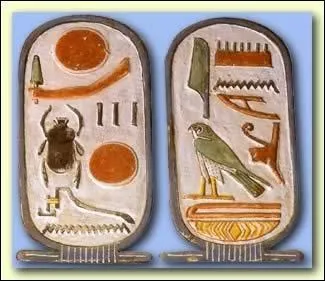 Les sujets des oeuvres gyptiennes sont le plus souvent des animaux.