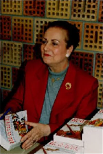 Cette écrivaine a été connue pour ses romans historiques, en particulier "La Chambre des dames", publié en 1979. Il s'agit de :