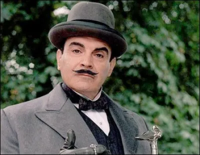 Quel écrivain a créé le personnage dénommé Hercule Poirot ?
