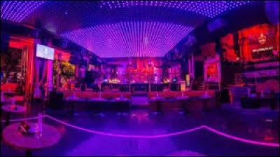 Qu'est-ce qu'un nightclub ?