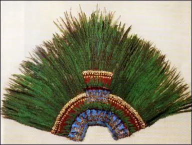 La civilisation la plus experte dans l'art de la plume tait les mayas.