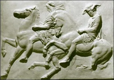 Ce clbre panneau se trouve sur une des faades du Parthnon.