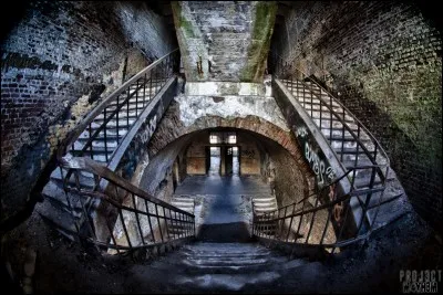 Quel fort ne faisait pas partie de la protection de Liège lors de la Première Guerre mondiale?