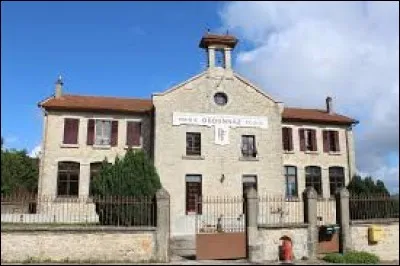 Ordonnaz est un village de l'Ain, situé dans l'ancienne région ...