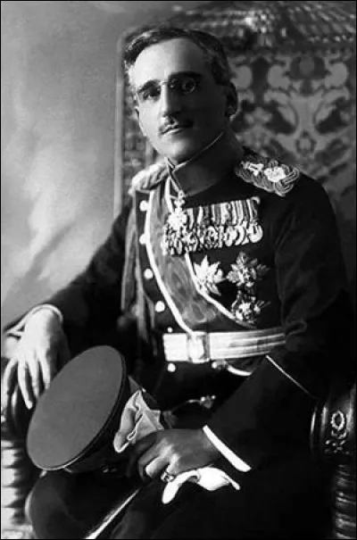 Le 1er décembre, une autre indépendance est proclamée. De quel nouvel Etat s'agit-il ?