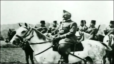 Quel est le premier allié de l'Allemagne à se retirer du conflit en signant l'armistice le 29 septembre ?