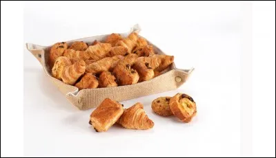 Parmi ces trois recettes, laquelle n'est pas une viennoiserie ?