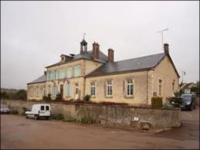 Commune de l'ancienne région Bourgogne, Dampierre-sous-Bouhy se situe dans le département ...