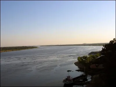 Lequel de ces pays n'est pas traversé par la rivière Paraguay ?