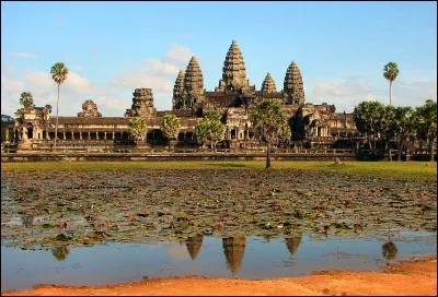 Dans quel pays se trouve Angkor Vat ?