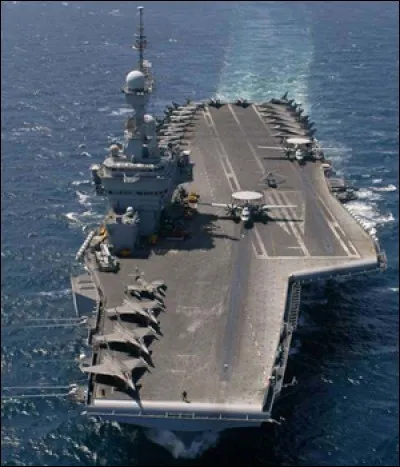 Le porte-avions nucléaire que possède la France s'appelle :