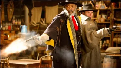 Combien y a-t-il de salopards dans le titre du film réalisé par Quentin Tarantino ?