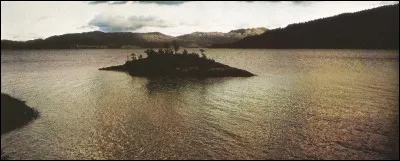 À quel pays appartiennent les îles Lofoten ?