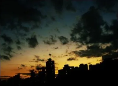 Lequel de ces hommes chantait "Mon septième ciel" ?