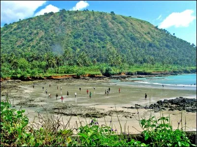 Les Comores ont pour capitale Moroni.