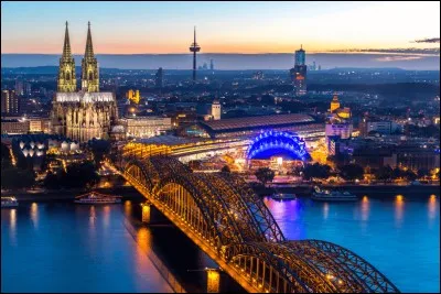 Cologne est une ville située en Suisse.