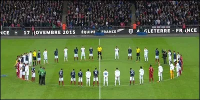 En Angleterre, la minute de silence dure 2 minutes.