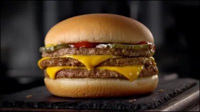 Comment s'appelle le burger qui a le double d'ingrédients, voire même le triple ?