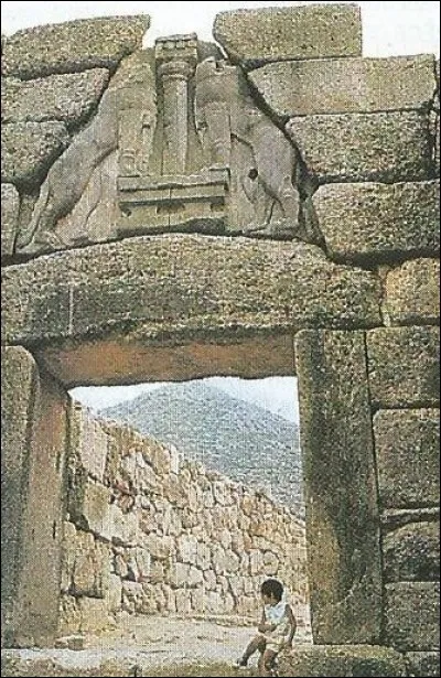 Dans quel pays peut-on voir la "porte des Lionnes" ?