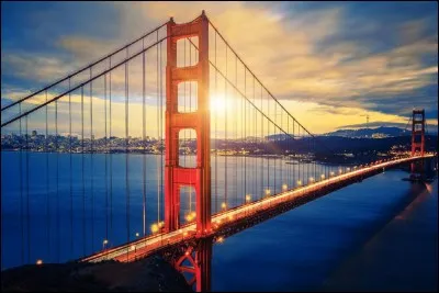 'Le pont du Golden Gate' est le pont très célèbre de quelle ville américaine ?