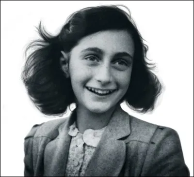 Pour quelle proposition, Anne Frank, une jeune fille juive n&eacute;e en Allemagne, se fit-elle surtout conna&icirc;tre lors de la Seconde Guerre mondiale ?