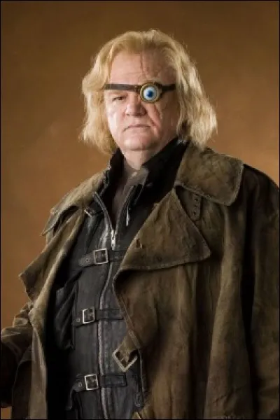 Qu'a légué Albus à Hermione?
(Dans les livres!)