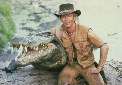 Quel acteur joue dans "Crocodile Dundee" ?