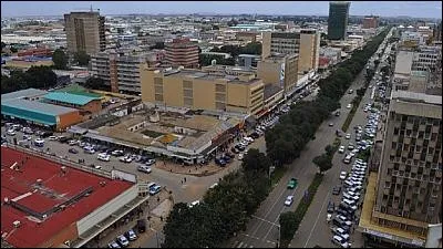 Cette ville africaine, capitale de la Zambie, c'est :