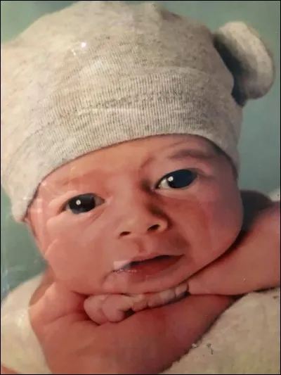 Qui est surnommé "Tout ti mini" ?