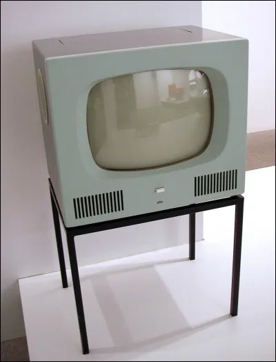 La première émission de télévision en couleurs a eu lieu en 1951.